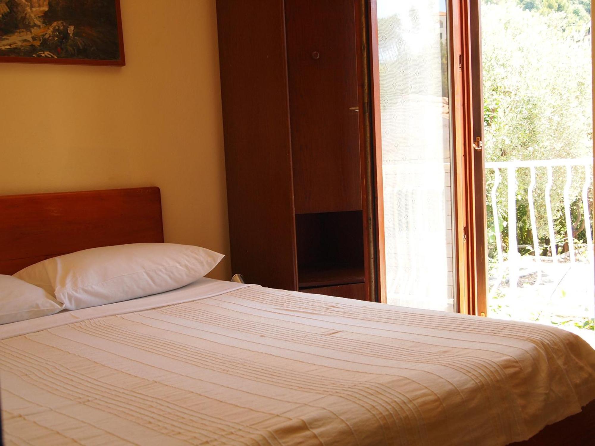 Zoro Apartments Sveti Stefan Eksteriør bilde