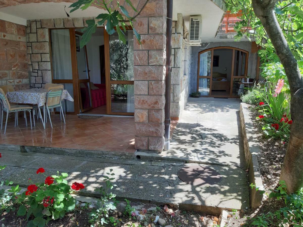 Zoro Apartments Sveti Stefan Eksteriør bilde