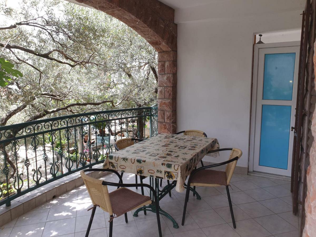 Zoro Apartments Sveti Stefan Eksteriør bilde