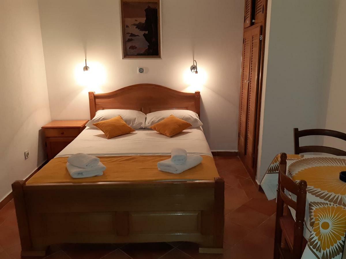 Zoro Apartments Sveti Stefan Eksteriør bilde