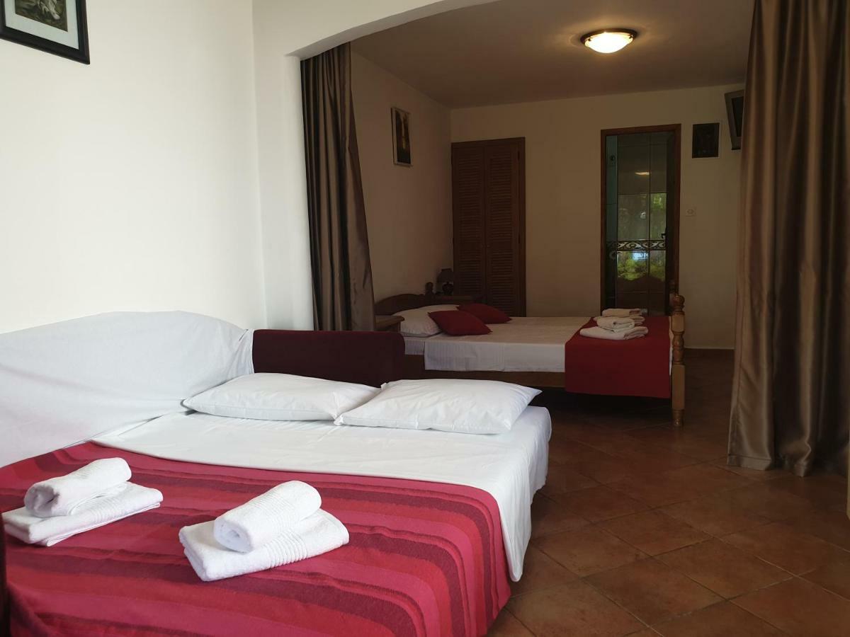 Zoro Apartments Sveti Stefan Eksteriør bilde