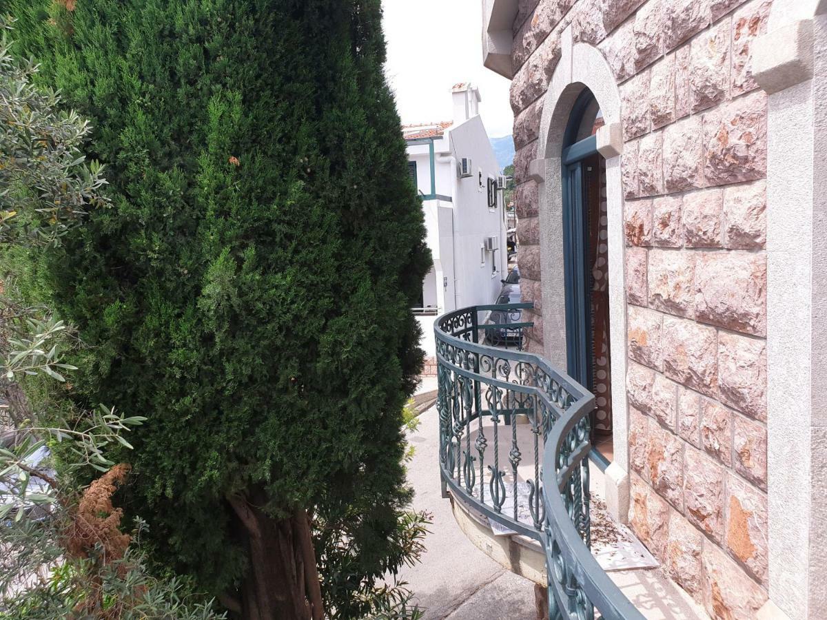 Zoro Apartments Sveti Stefan Eksteriør bilde