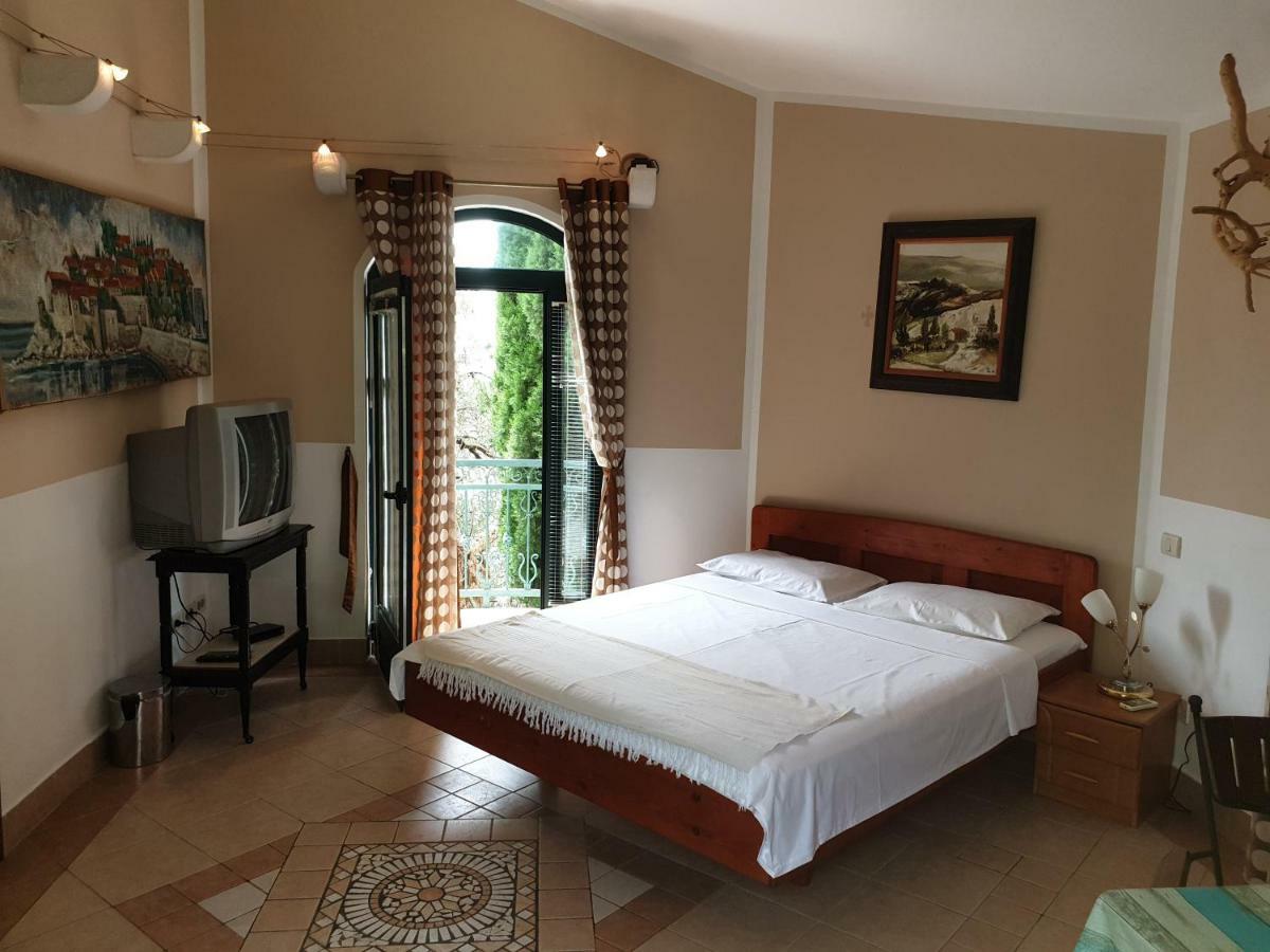 Zoro Apartments Sveti Stefan Eksteriør bilde