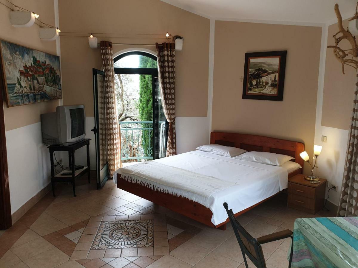 Zoro Apartments Sveti Stefan Eksteriør bilde